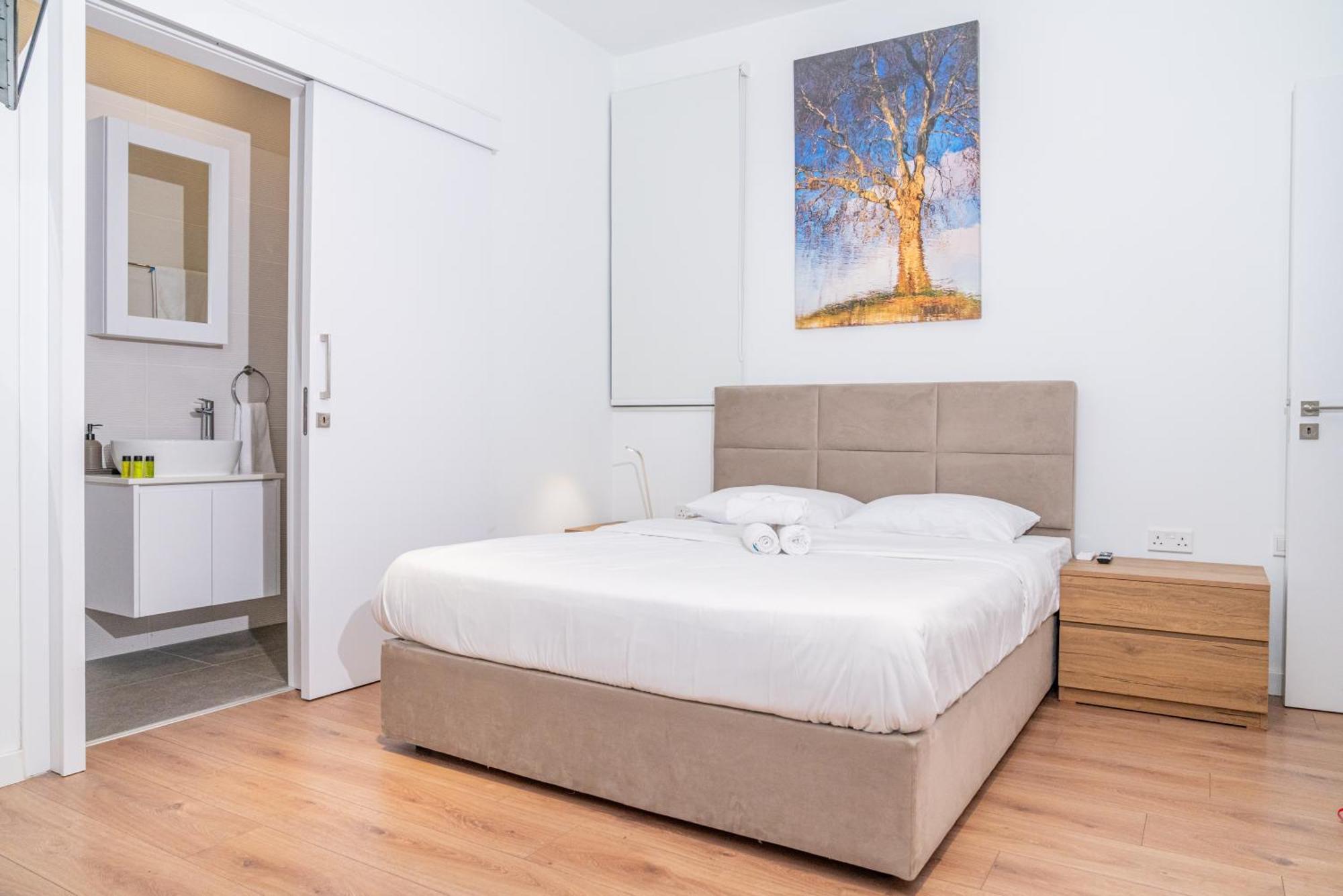 Venus Apartment Larnaca Exterior photo