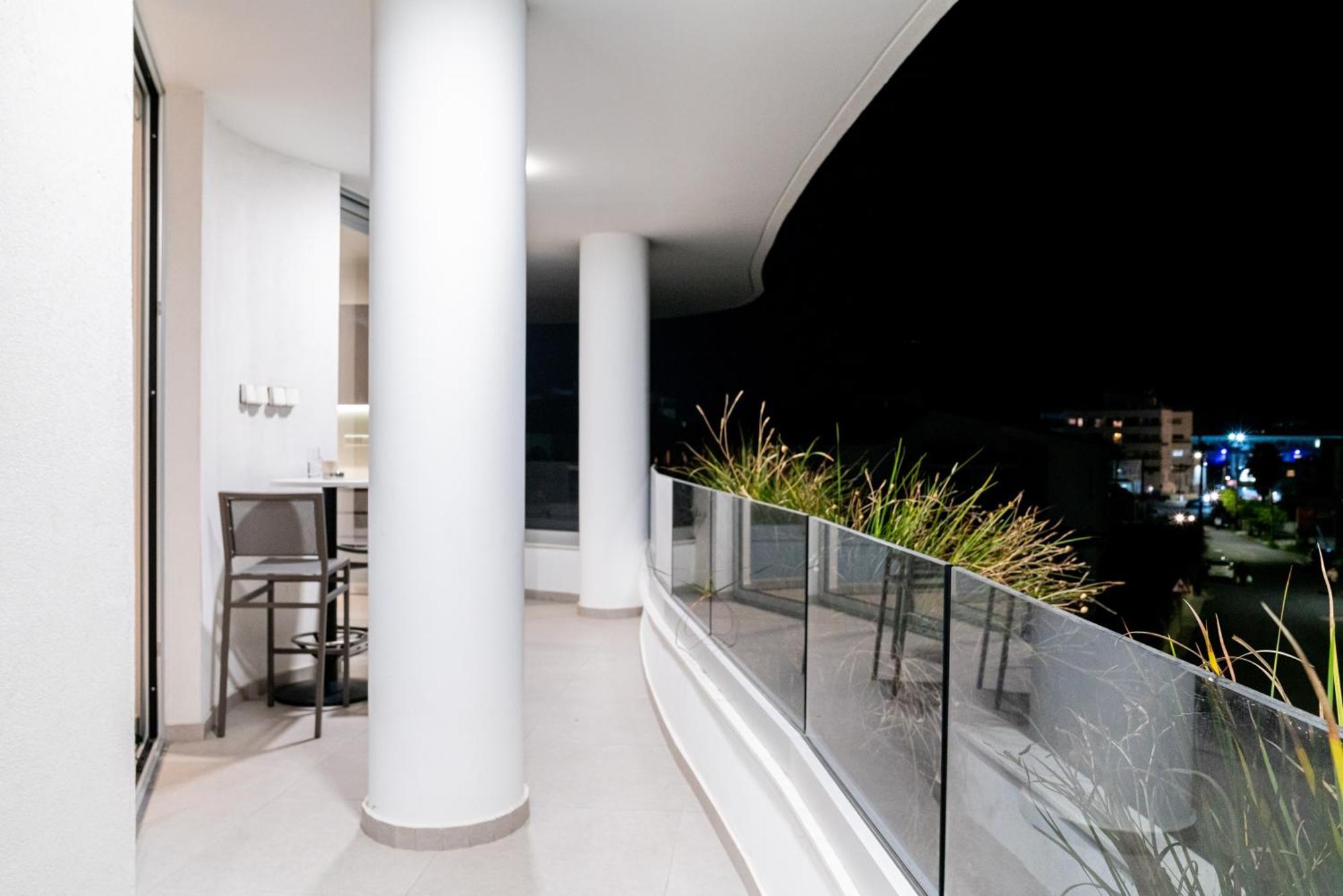 Venus Apartment Larnaca Exterior photo